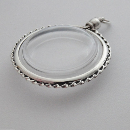 Sterling Silver Polished Oval Locket Necklace – Bailey's Fine Jewelry